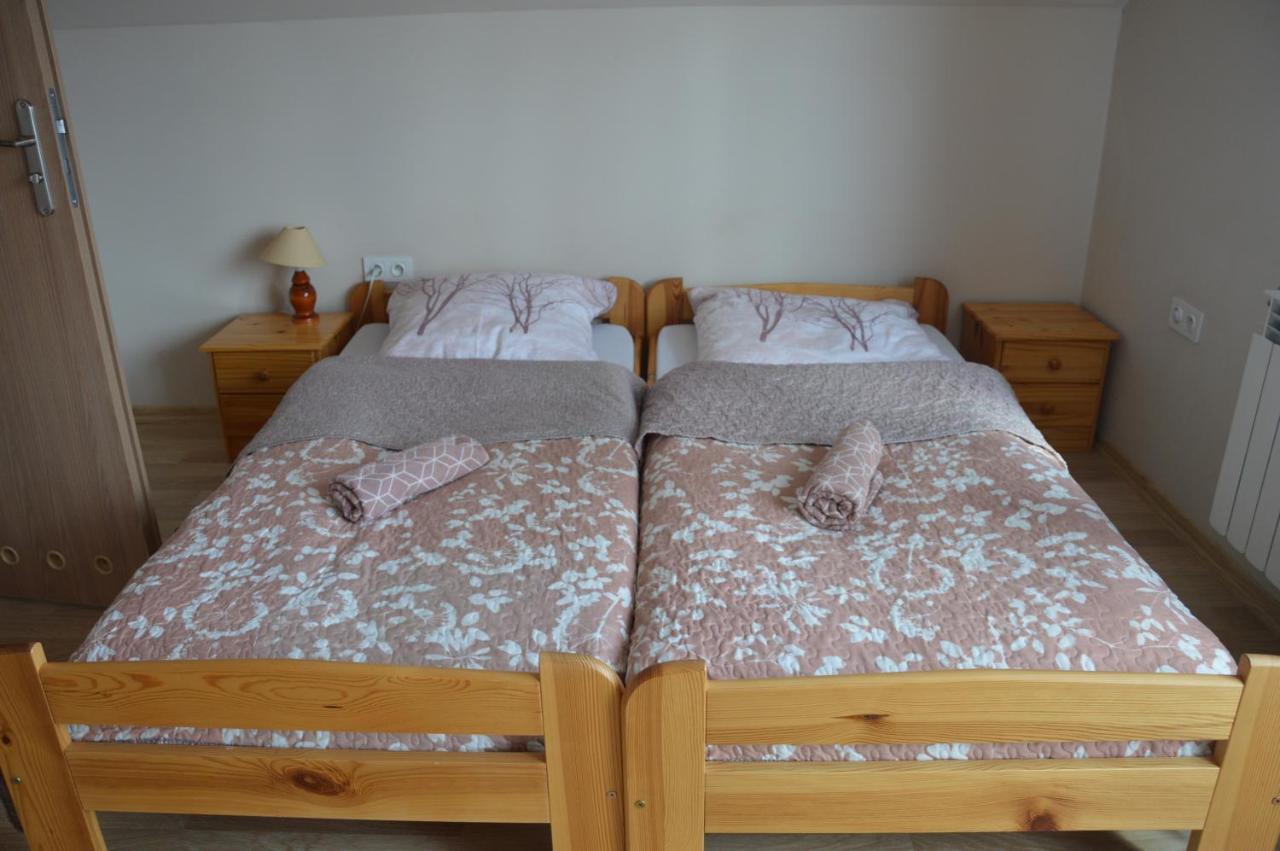 Rodzinny Apartament Folker Wegierska Gorka Bagian luar foto