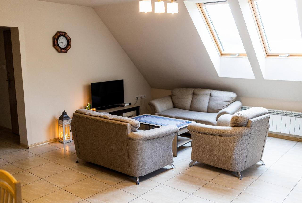 Rodzinny Apartament Folker Wegierska Gorka Bagian luar foto