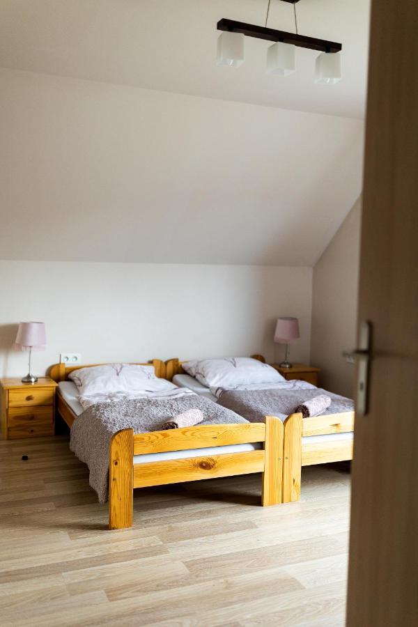 Rodzinny Apartament Folker Wegierska Gorka Bagian luar foto